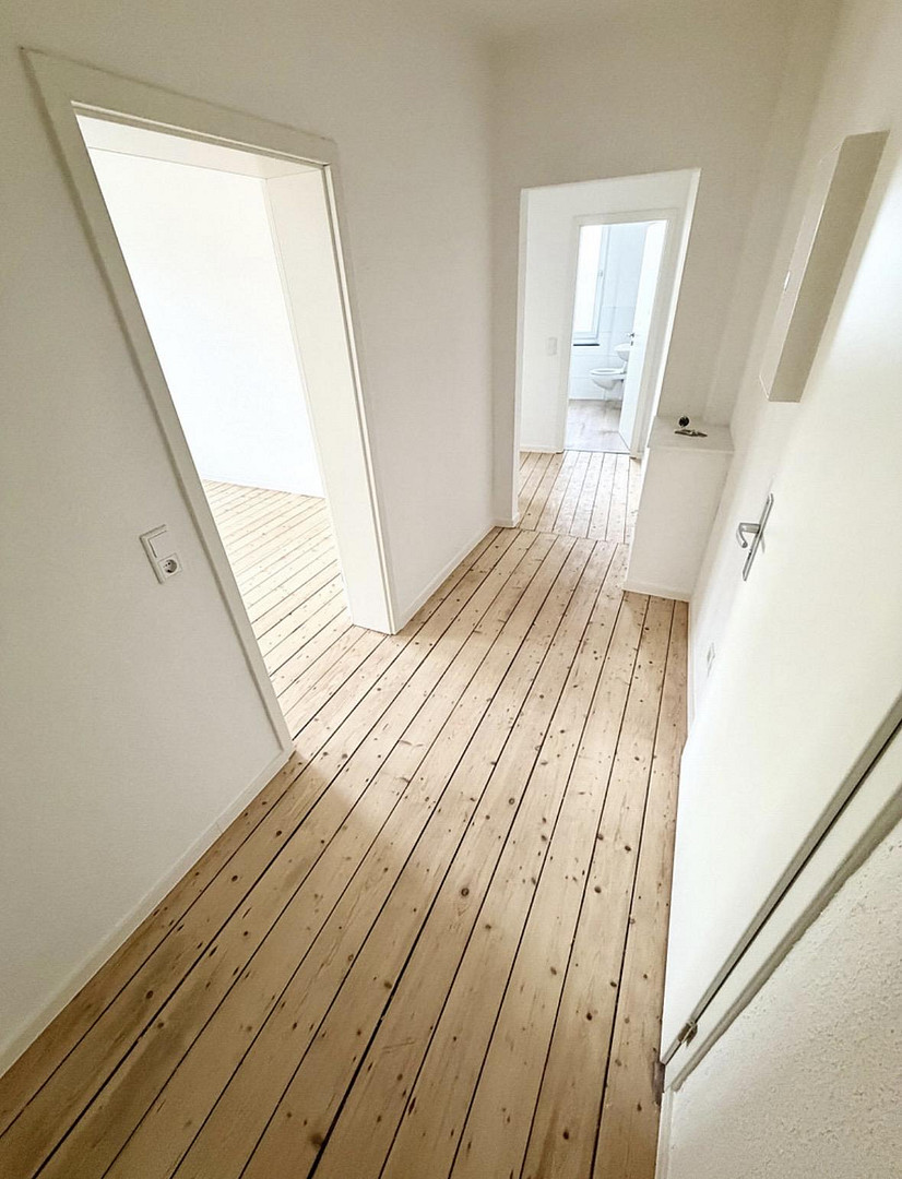 Erstbezug nach Renovierung! 2 Zimmer + Wohnküche + Bad mit Einbauküche – Johanneswerkstr. 35, 33611 Bielefeld – Vorschaubild 5
