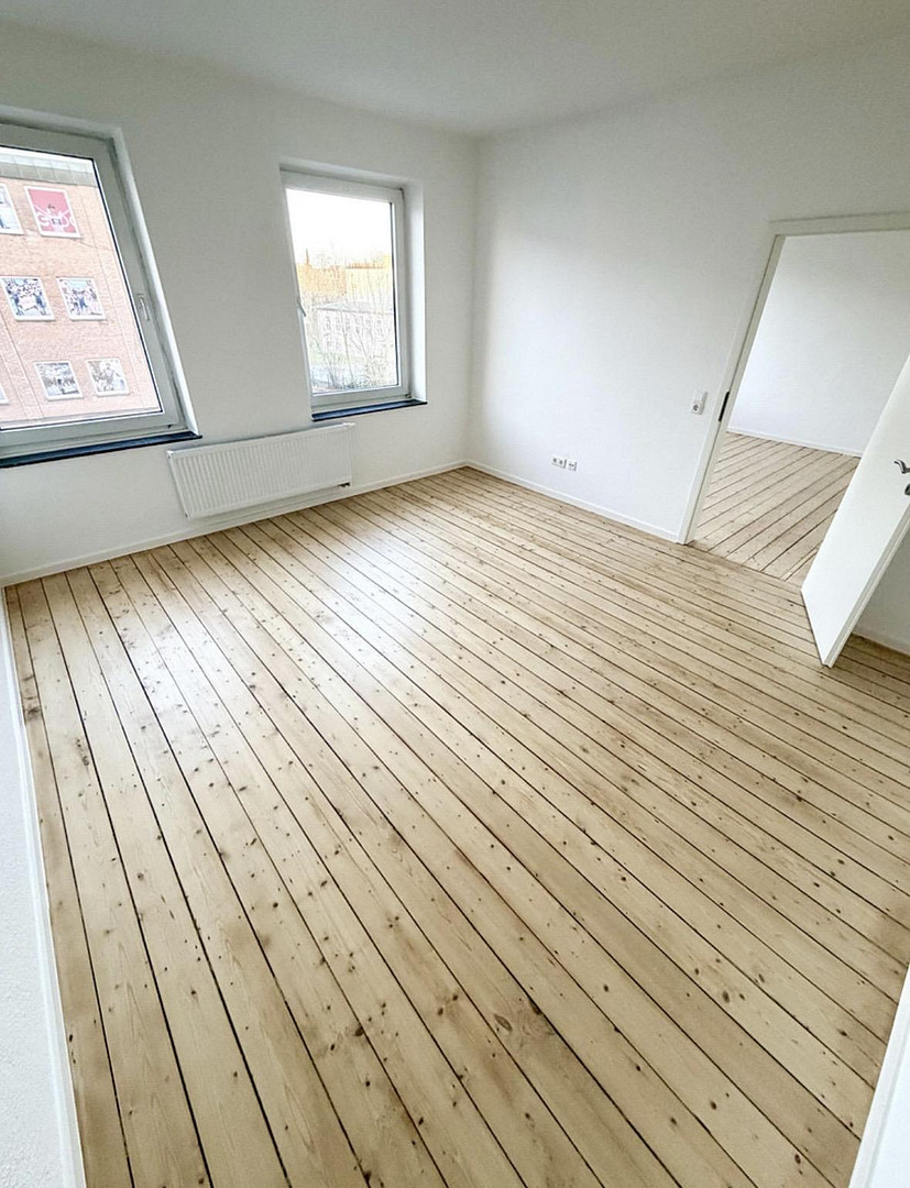 Erstbezug nach Renovierung! 2 Zimmer + Wohnküche + Bad mit Einbauküche – Johanneswerkstr. 35, 33611 Bielefeld – Vorschaubild 2