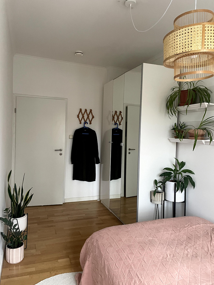 Bezugsfreie 2-Raum-Wohnung mit Balkon – berlin(Neukölln) – Vorschaubild 2