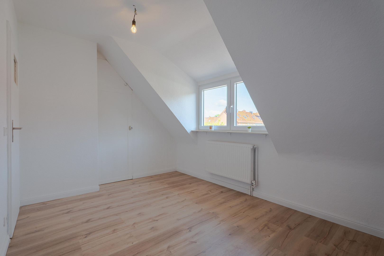 Freundliches Reihenhaus – renoviert, mit neuer Heizung – Wecholder Straße 128, 28277 Bremen(Obervieland) – Vorschaubild 10