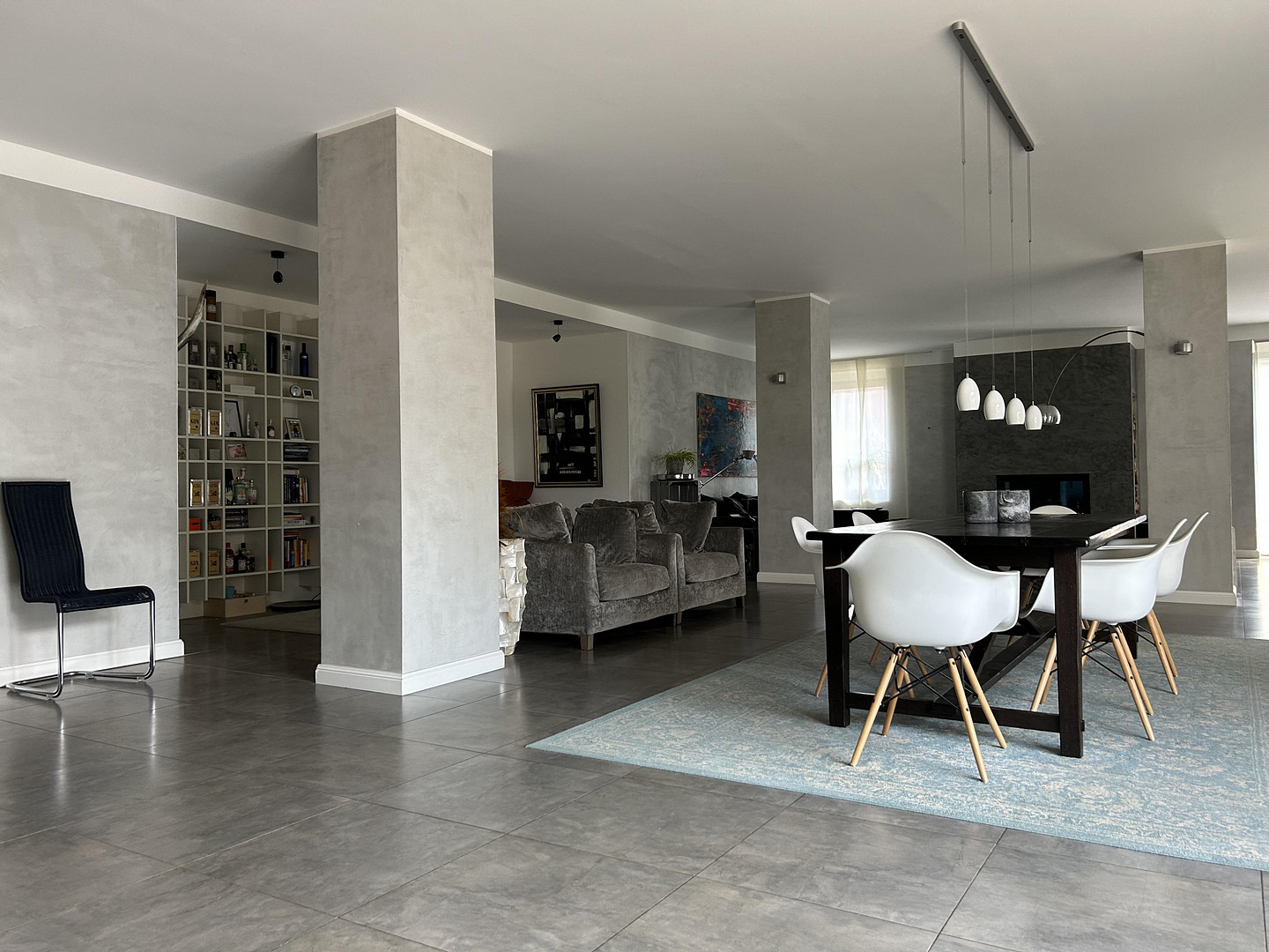 Blick Küche Wohnzimmer 2
