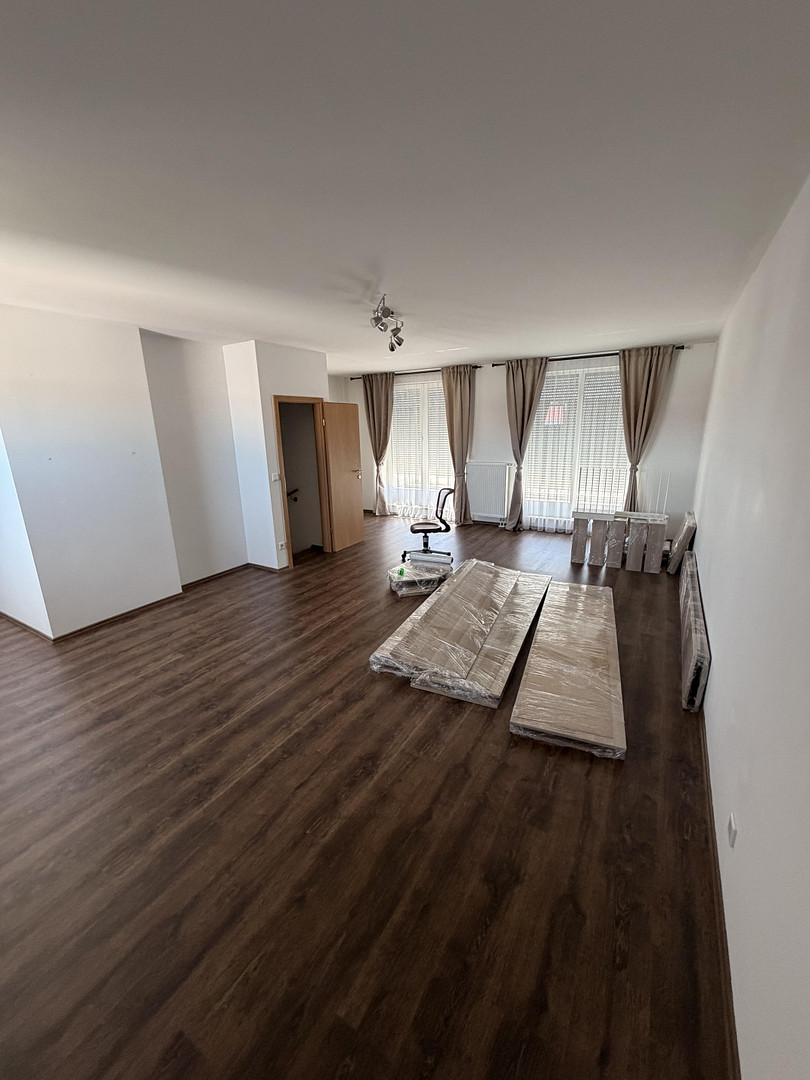 Modernes Reihenmittelhaus in begehrter Wohnlage „Parkside“ in Feucht – Marsweg 17, 90537 Feucht – Vorschaubild 2