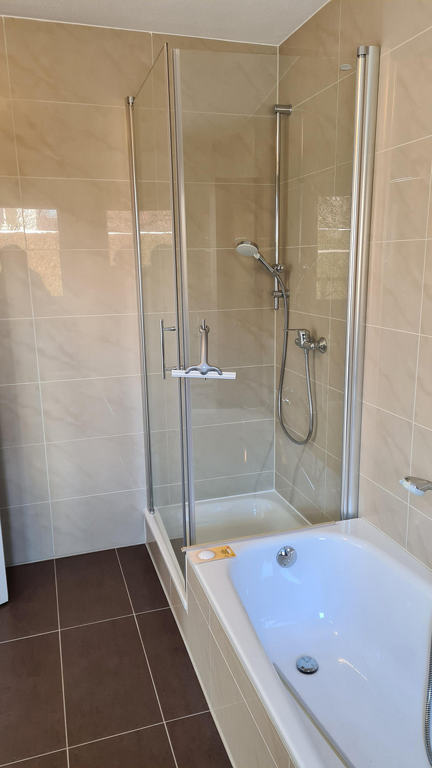 Schöne Wohnung, 2 Zimmer, Küche, Bad, Stellplatz – Ingolstadt – Vorschaubild 9