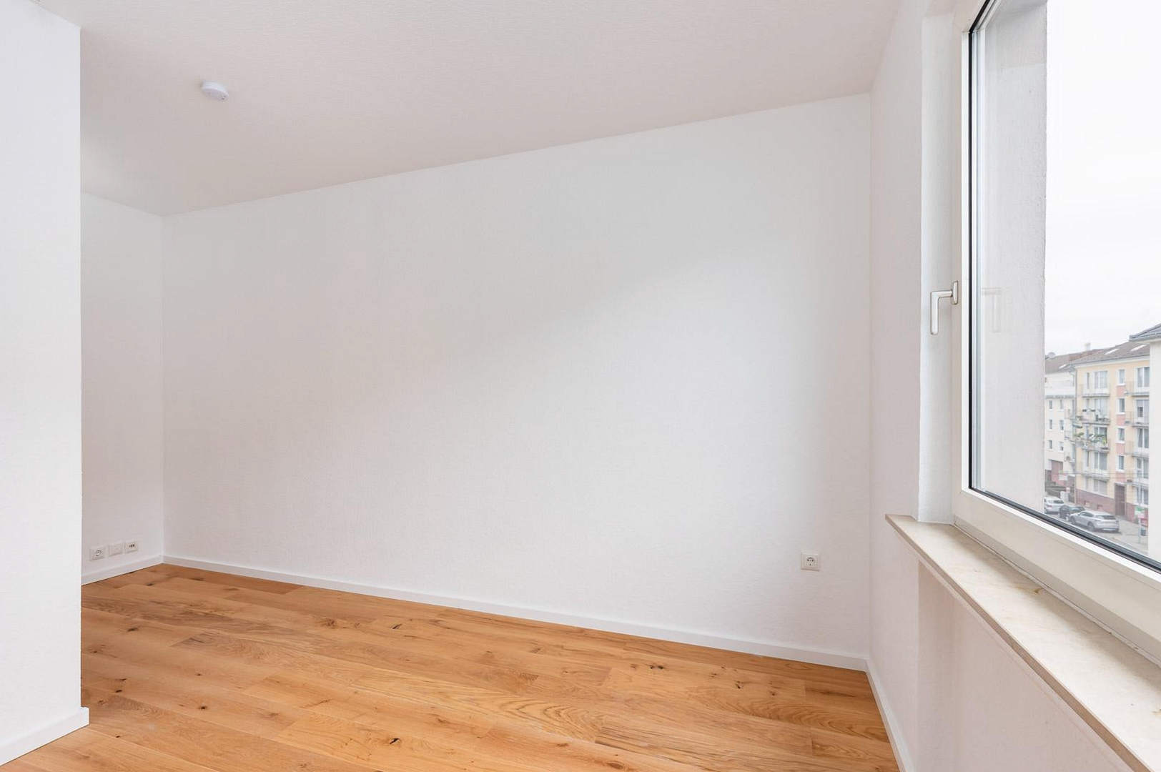 2,5 Zimmer mit Balkon - sofort einziehen oder vermieten – Düsseldorf(Rath) – Vorschaubild 2