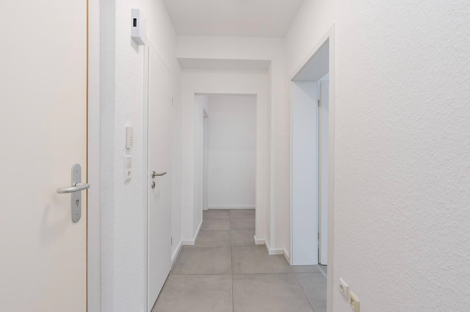 2,5 Zimmer mit Balkon - sofort einziehen oder vermieten – Düsseldorf(Rath) – Vorschaubild 7