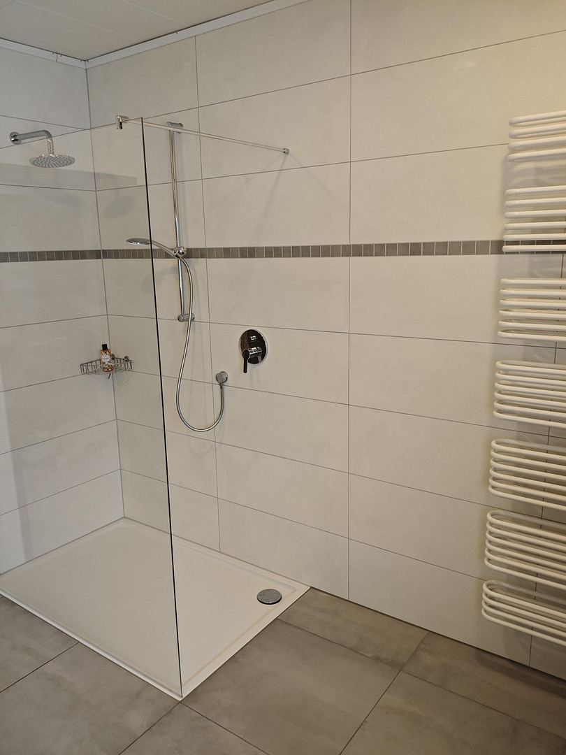 Charmantes Einfamilienhaus mit großem Garten, Wintergarten, Terrasse, Garage und modernisiertem Bad – Schulstraße 4, 56566 Neuwied(Heimbach-Weis) – Vorschaubild 5