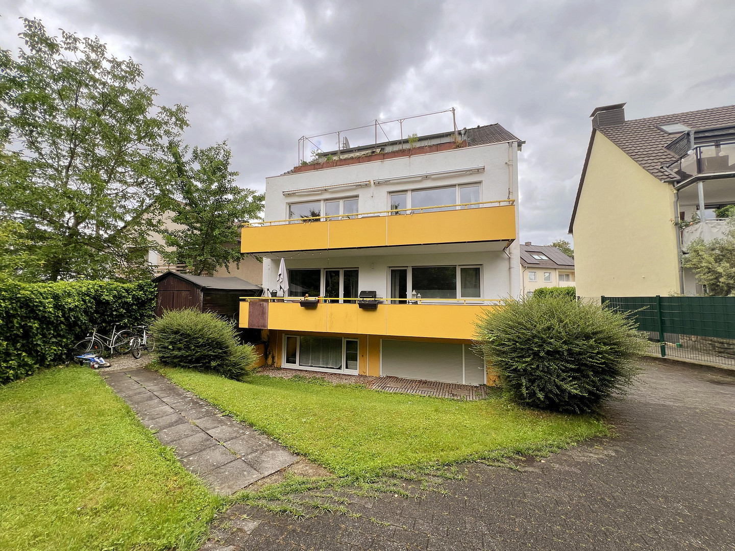 Stilvoll sanierte 3-Zi-Hochparterre-Wohnung mit EBK, Balkon & Garage in Beuel Küdinghoven – Samansstr. 17, 53227 Bonn(Küdinghoven) – Vorschaubild 21