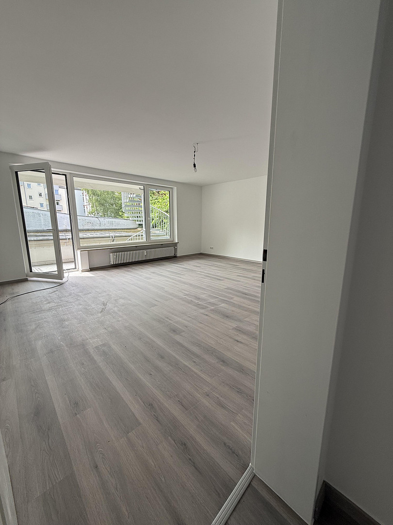 Oberkassel, Erstbezug große sanierte 2 Zimmerwohnung – Düsseldorf(Oberkassel) – Vorschaubild 3
