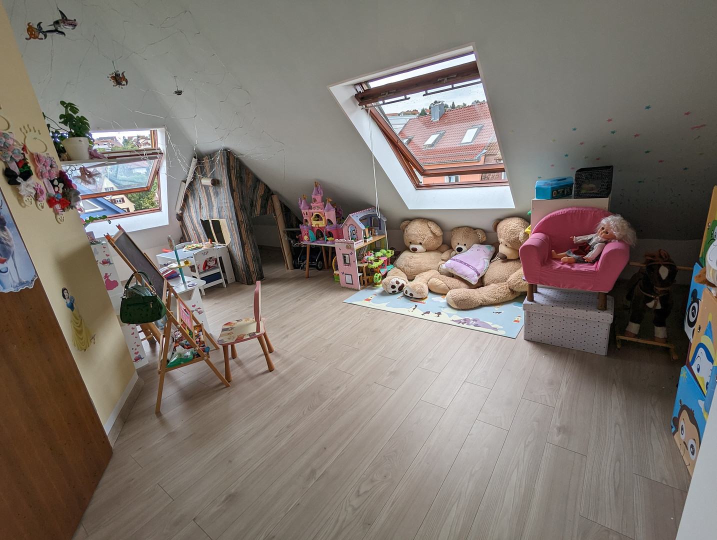 gepflegte 4-Zimmer-Maisonette-Wohnung mit Balkon, Küche und Tiefgarage – Kriegstr., 75180 Pforzheim – Vorschaubild 24