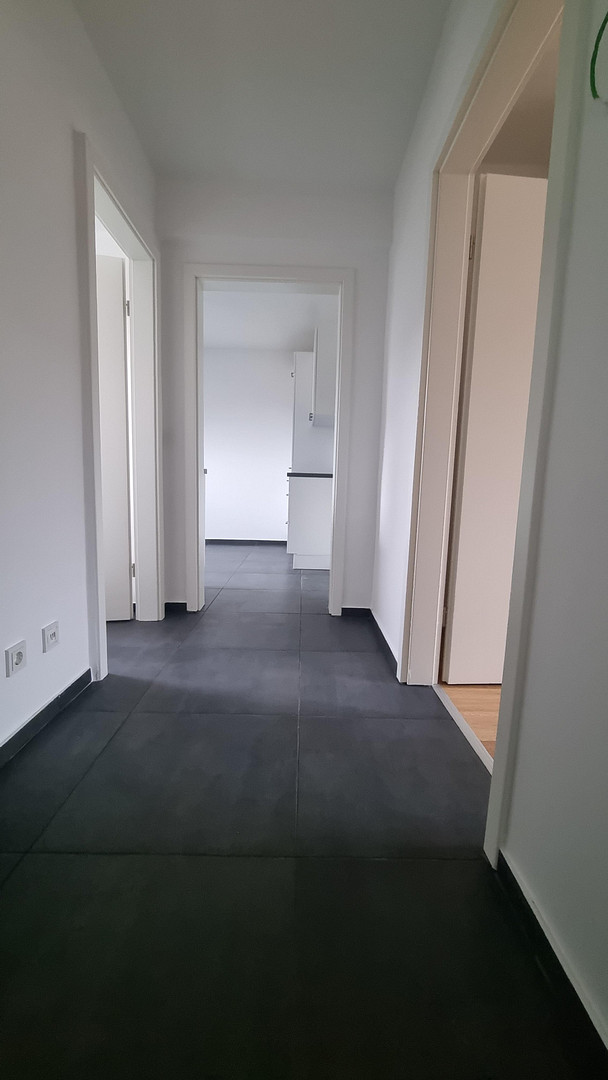 LEERSTEHENDE KERNSANIERTE 2 ZKB DG-WOHNUNG, NOBILIA-EBK UND KELLER IN RUHIGER LAGE OHNE PROVISION – Zorndorfstraße 17, 50737 Köln(Weidenpesch) – Vorschaubild 18