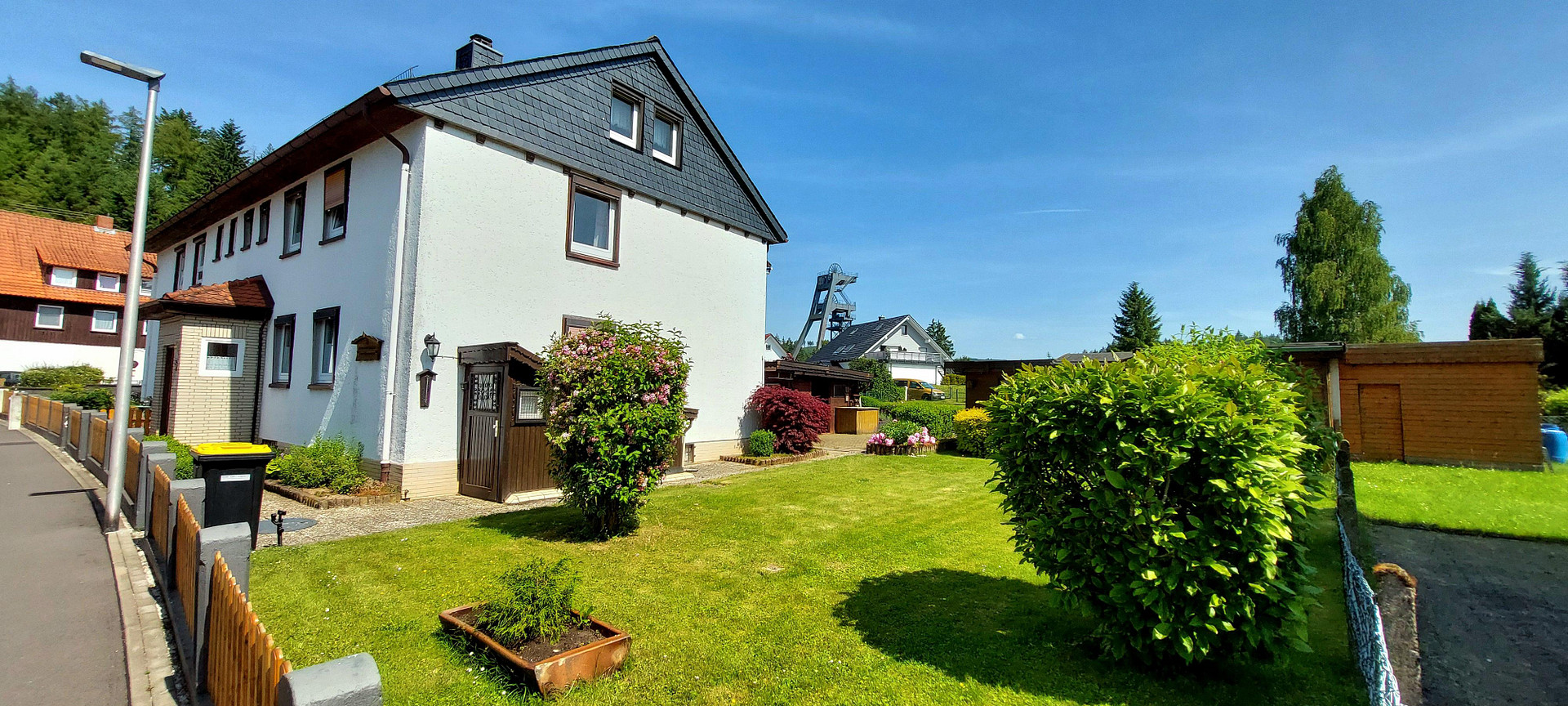 Doppelhaushälfte mit großem Grundstück - Doppelgarage - Werkstatt – Bad Grund(Taubenborn) – Vorschaubild 2