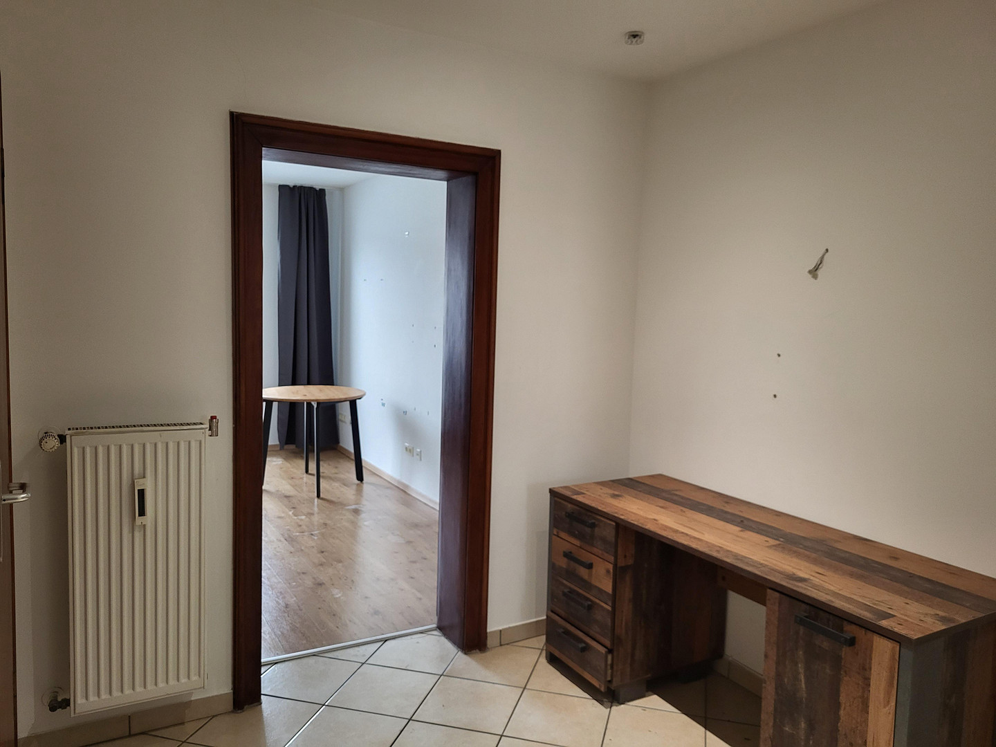 Asia Viertel 1-ZiKüDiBad Wohnung 6.-OG mit Aufzug 2 Balkone (Nord und Süd) mit EBK – Düsseldorf(Stadtmitte) – Vorschaubild 16