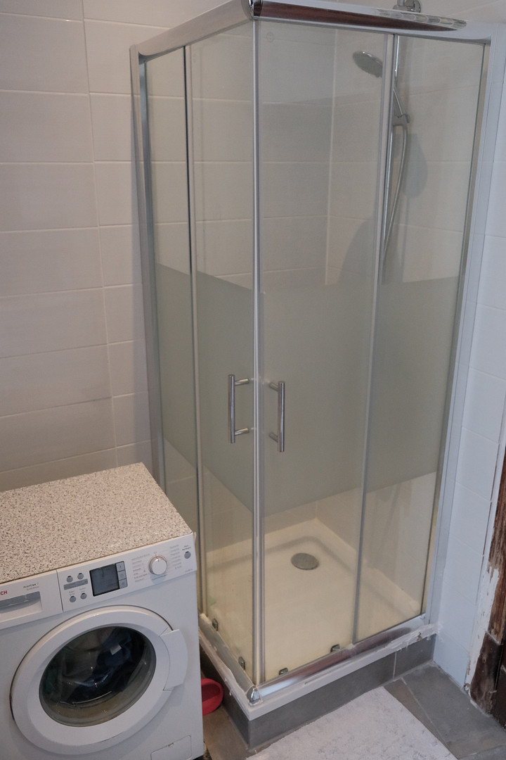 Bezugsfreie 3-Zimmer-Altbauwohnung mit Charme im 4. OG – saniert, mit Wohnküche – Berlin(Charlottenburg) – Vorschaubild 12