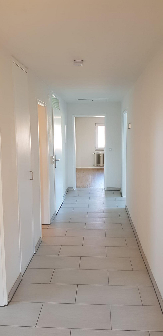 Sonnige 3,5-Zimmer-Wohnung mit Balkon, Einbauküche & Stellplatz in ruhiger Lage – Egerländer Str. 23, 73527 Schwäbisch Gmünd(Herlikofen) – Vorschaubild 14