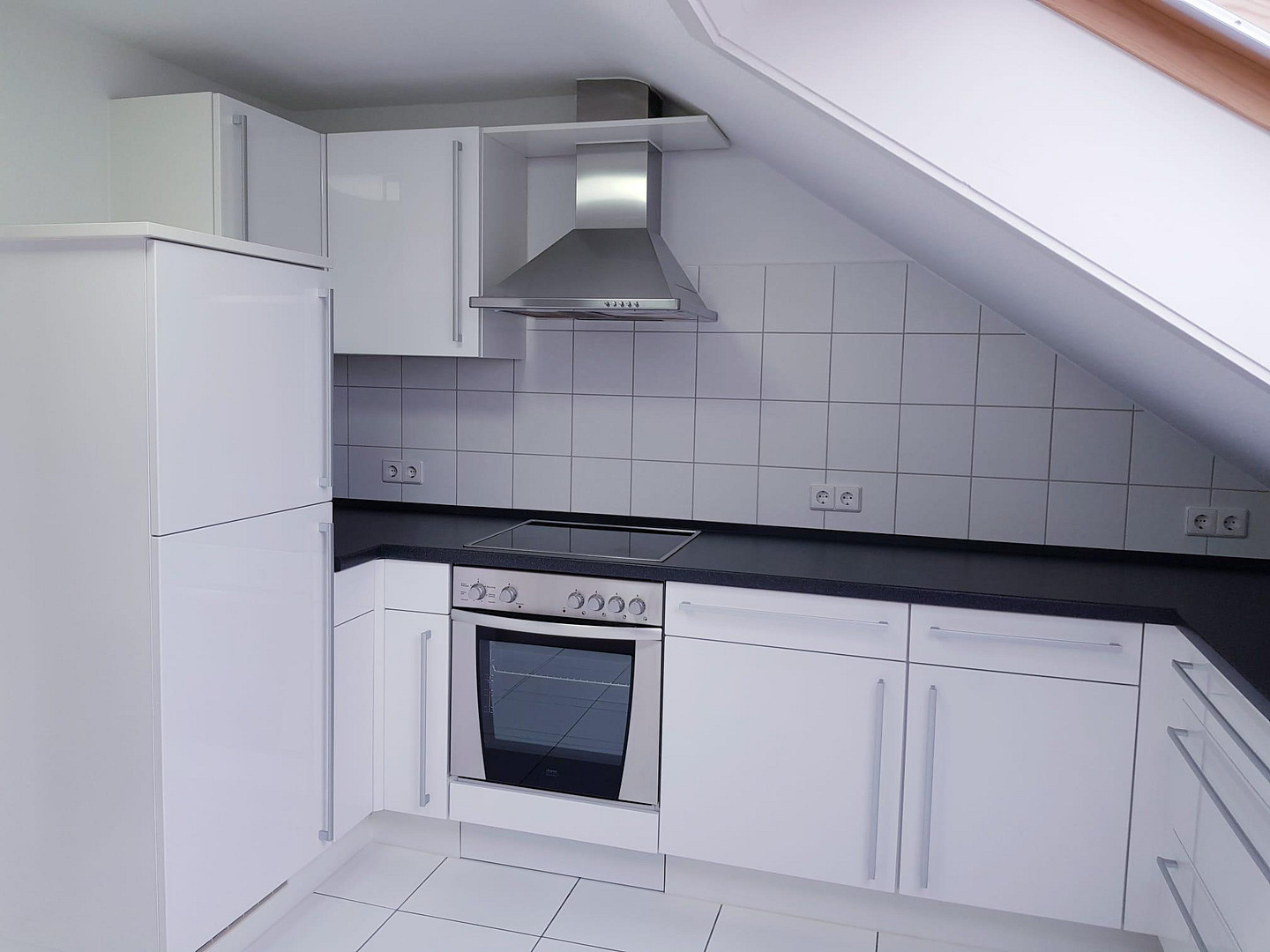 Sonnige 3,5-Zimmer-Wohnung mit Balkon, Einbauküche & Stellplatz in ruhiger Lage – Egerländer Str. 23, 73527 Schwäbisch Gmünd(Herlikofen) – Vorschaubild 6