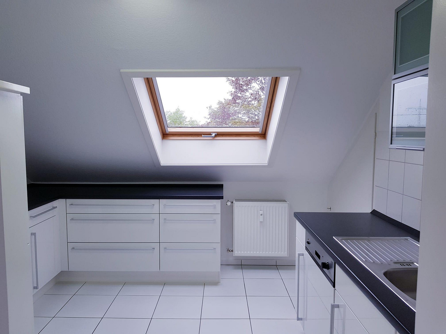 Sonnige 3,5-Zimmer-Wohnung mit Balkon, Einbauküche & Stellplatz in ruhiger Lage – Egerländer Str. 23, 73527 Schwäbisch Gmünd(Herlikofen) – Vorschaubild 5