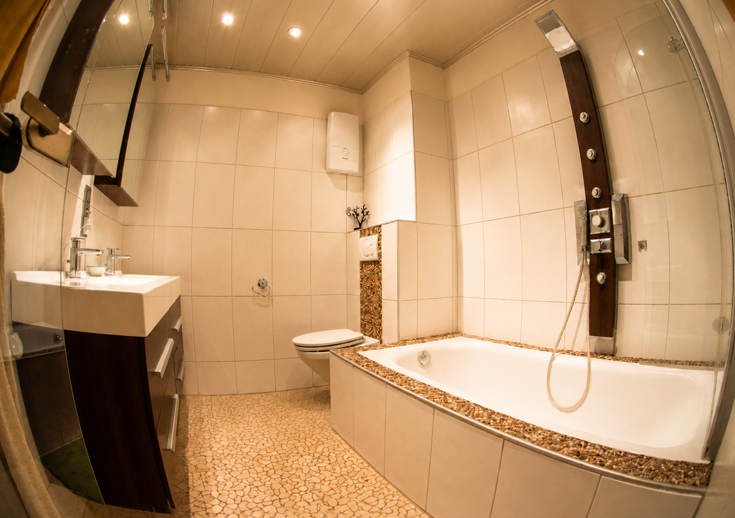 Hausgefühl statt Wohnung 108,5 m² Wohnkomfort mit Kamin 2 Balkonen & moderner Küche in Solingen-Wald – Solingen – Vorschaubild 24