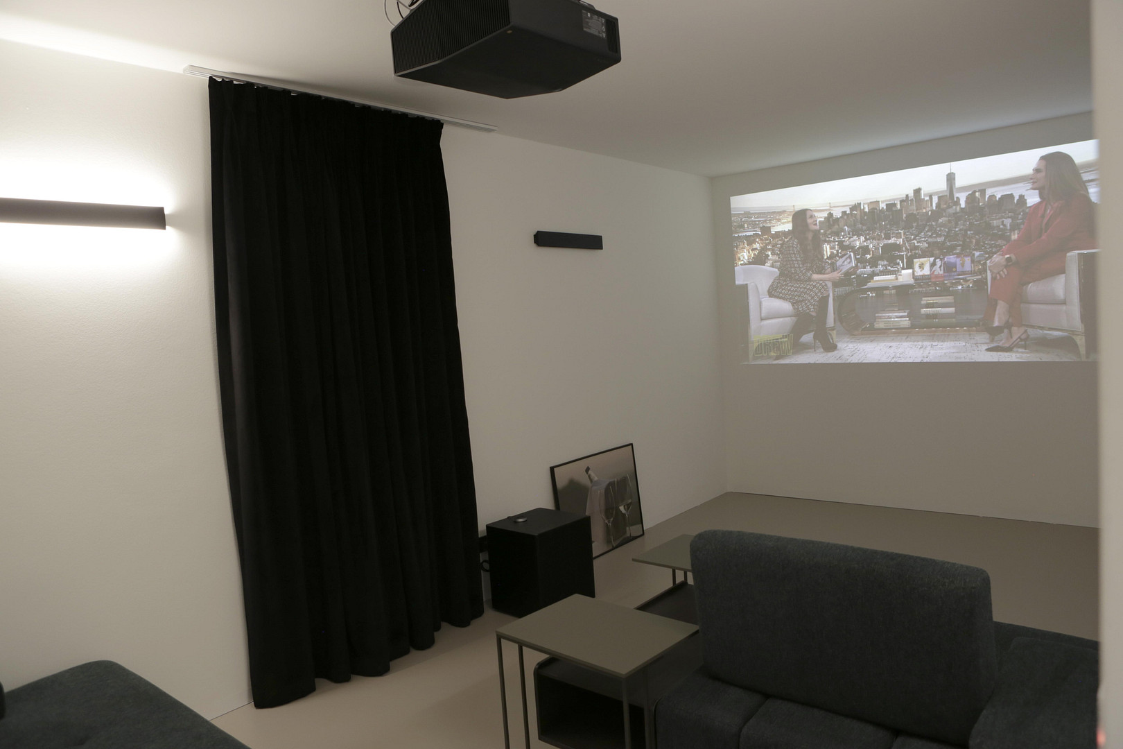 Neubau Designer Luxusvilla in Bad Vilbel · Pool · Heimkino · KNX-Smart Home · Kamin · Sauna – Bad Vilbel – Vorschaubild 20