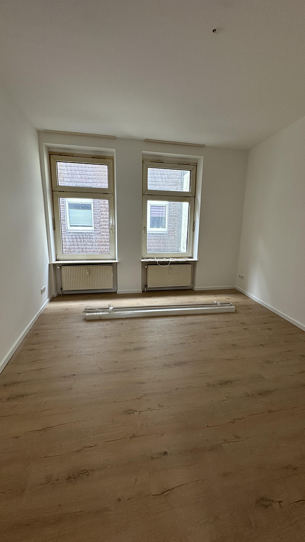 Frisch sanierte Eigentumswohnung mit Altbaucharme in ruhiger Gegend von Wuppertal – Wuppertal(Heckinghausen) – Vorschaubild 2