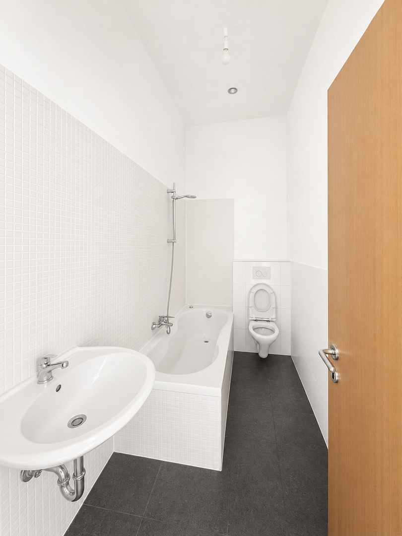 4-Zimmer-Wohnung mit 94 m2 und 2 Balkonen – Uellendahlerstr. 91, 42107 Wuppertal(Elberfeld) – Vorschaubild 2
