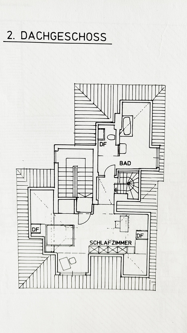 Außergewöhnliche Wohnung im Maisonette-Stil mit Kamin, 2 Bädern & 4 Zimmer Potential auf knapp 100qm – Manlichstr. 5, 86154 Augsburg(Innenstadt) – Vorschaubild 13