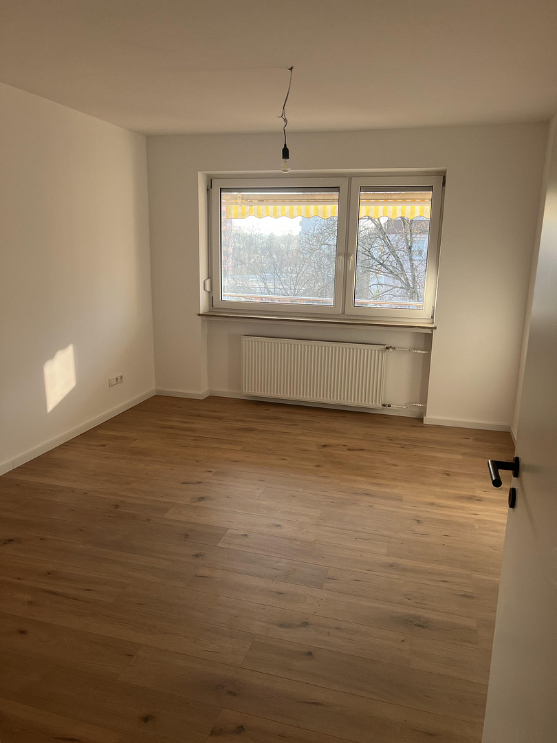 Frisch kernsanierte 2-Zimmer-Wohnung mit Balkon in Nürnberg – Erstbezug nach Sanierung – Nürnberg(Röthenbach) – Vorschaubild 2