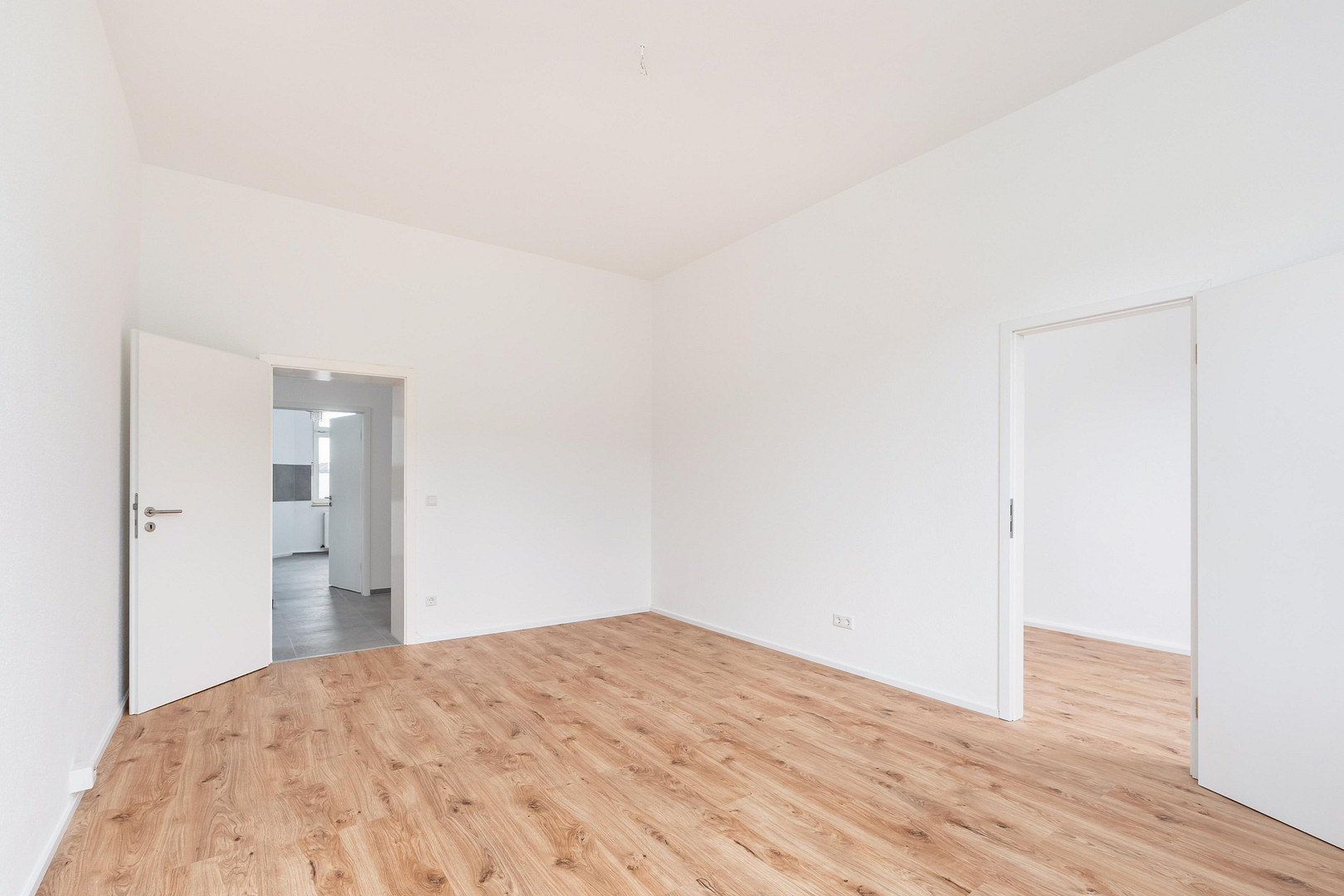 Charmante 3 Zimmer Wohnung mit Balkon – Kopernikusstr. 57, 40225 Düsseldorf(Bilk) – Vorschaubild 12