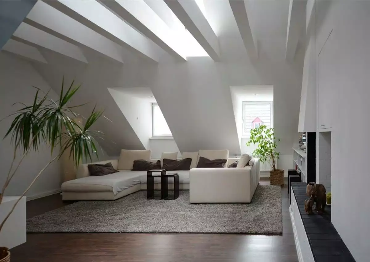 Großzügige individuelle Wohnung in Ehrenfeld mit hochwertiger Einbauküche – Venloerstrasse 528, 50825 Köln(Ehrenfeld) – Vorschaubild 3