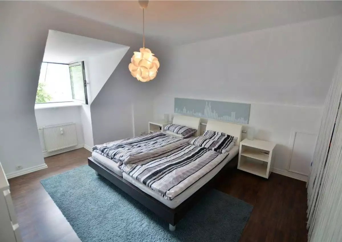 Großzügige individuelle Wohnung in Ehrenfeld mit hochwertiger Einbauküche – Venloerstrasse 528, 50825 Köln(Ehrenfeld) – Vorschaubild 6