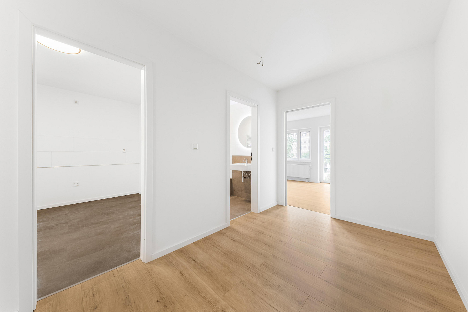 bezugsfreie renovierte 2 Zimmer Wohnung direkt am Körnerplatz provisionsfrei – Körnerstraße 38, 4107 Leipzig(Zentrum) – Vorschaubild 8