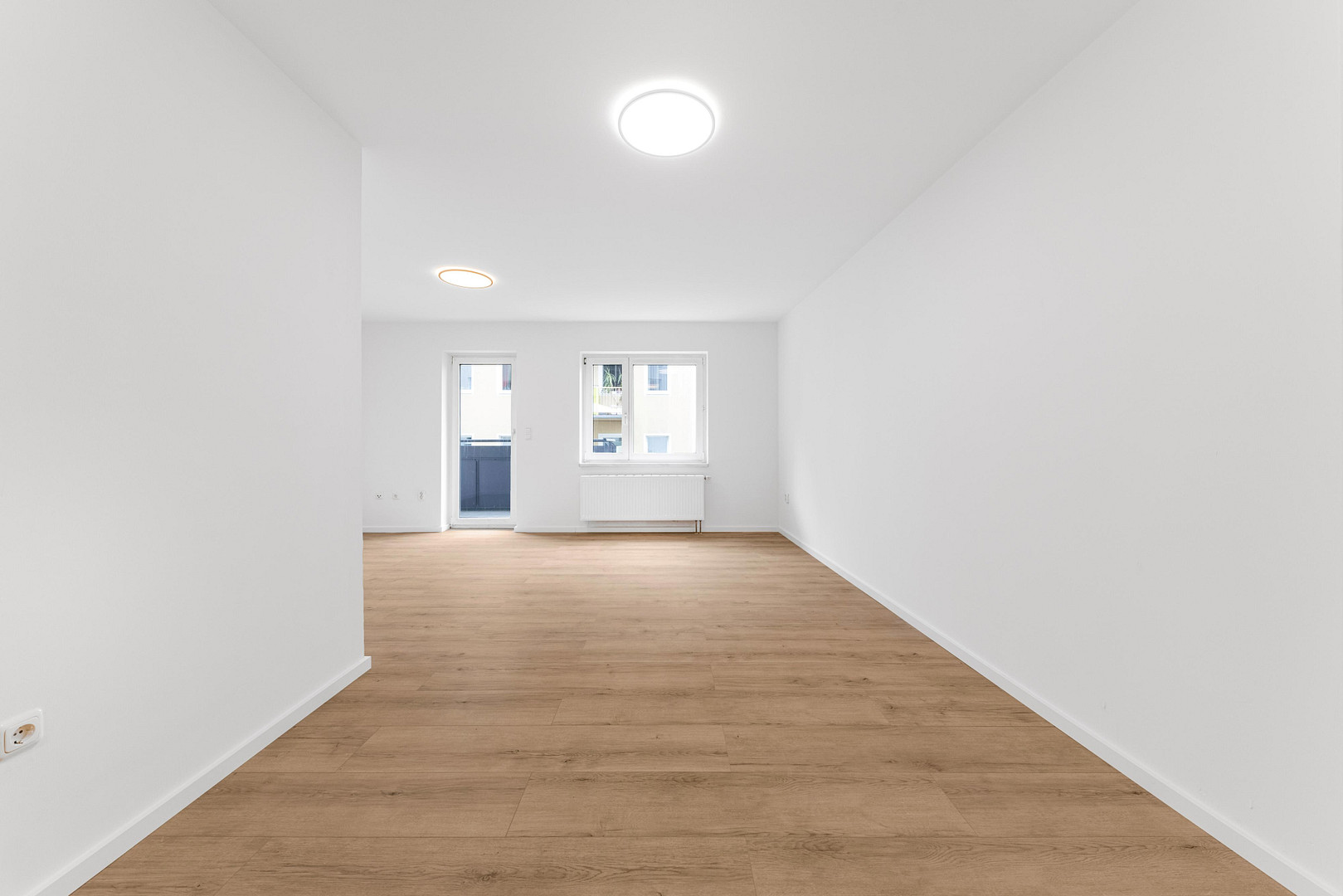 bezugsfreie renovierte 2 Zimmer Wohnung direkt am Körnerplatz provisionsfrei – Körnerstraße 38, 4107 Leipzig(Zentrum) – Vorschaubild 4