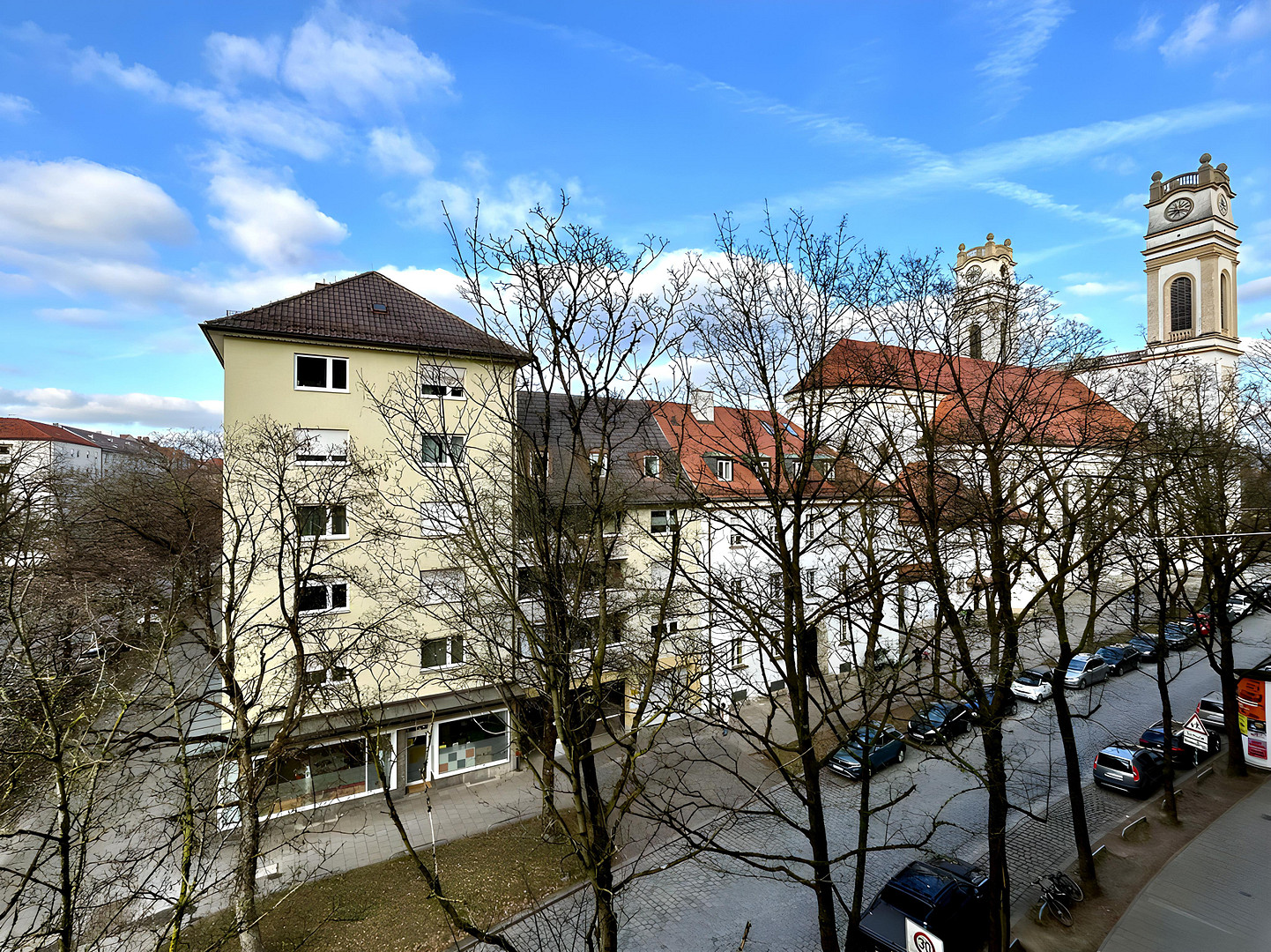 Elegante helle 3,5-zimmer-Altbauwohnung mit Balkon in toller Lage! – Valleystraße 19, 81371 München(Sendling) – Vorschaubild 2