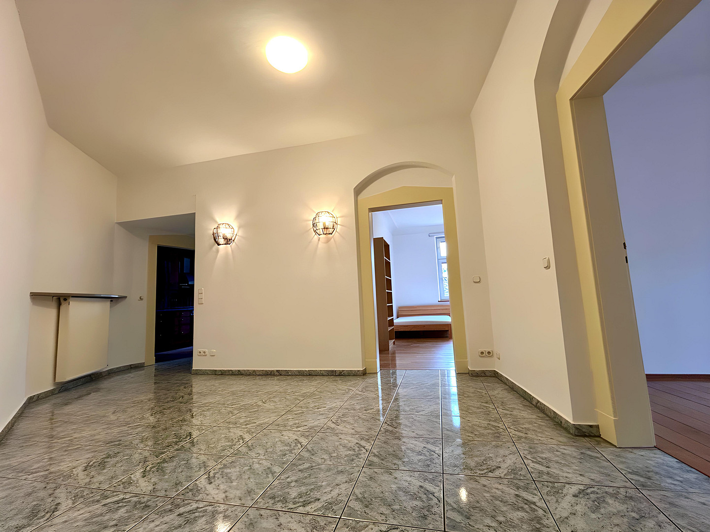 Elegante helle 3,5-zimmer-Altbauwohnung mit Balkon in toller Lage! – Valleystraße 19, 81371 München(Sendling) – Vorschaubild 13