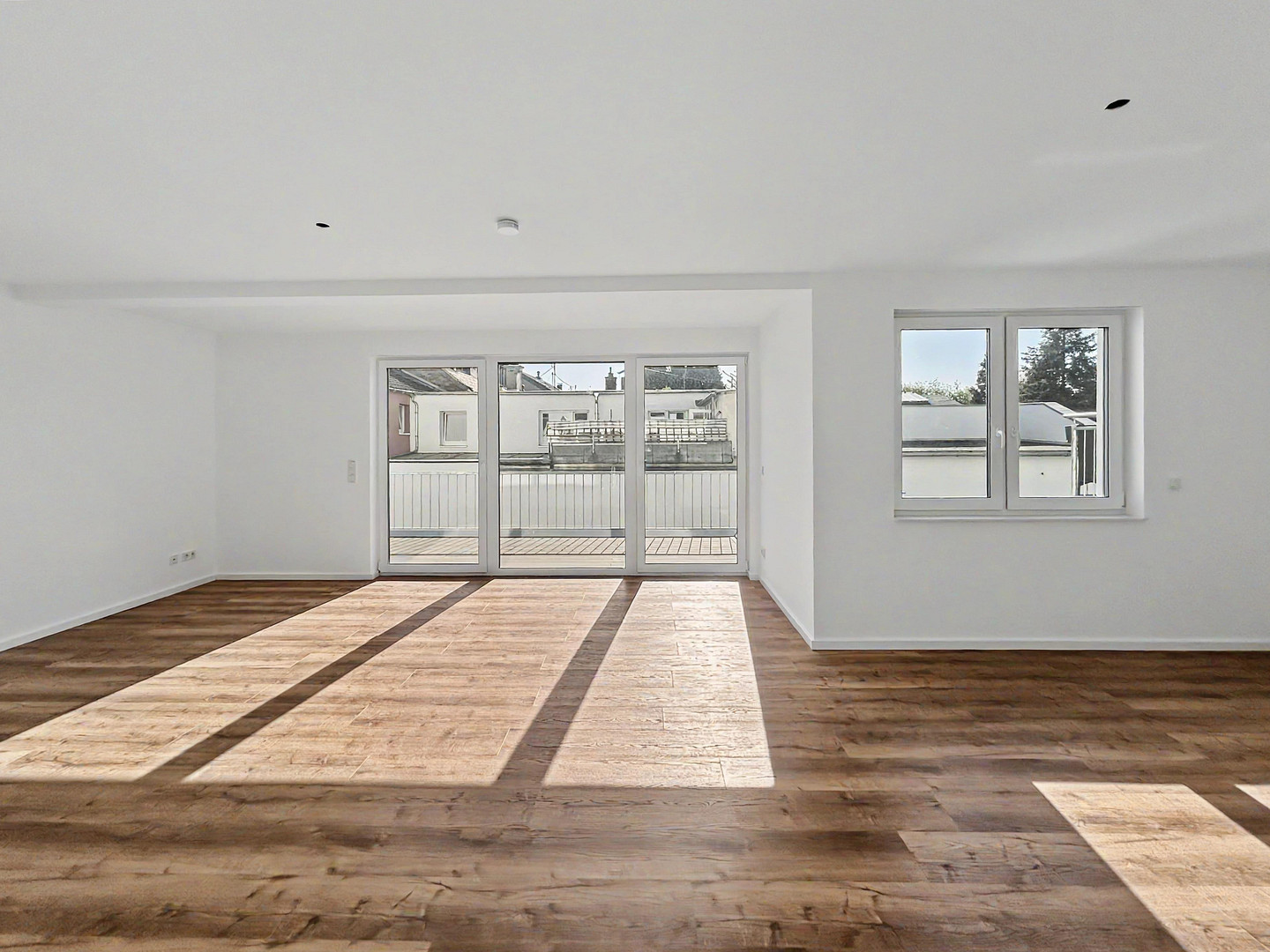 Neubau-Erstbezug: Barrierefreie 3-Zimmer-Wohnung mit Sonnenbalkon und moderner Ausstattung – Köln(Lövenich) – Vorschaubild 9