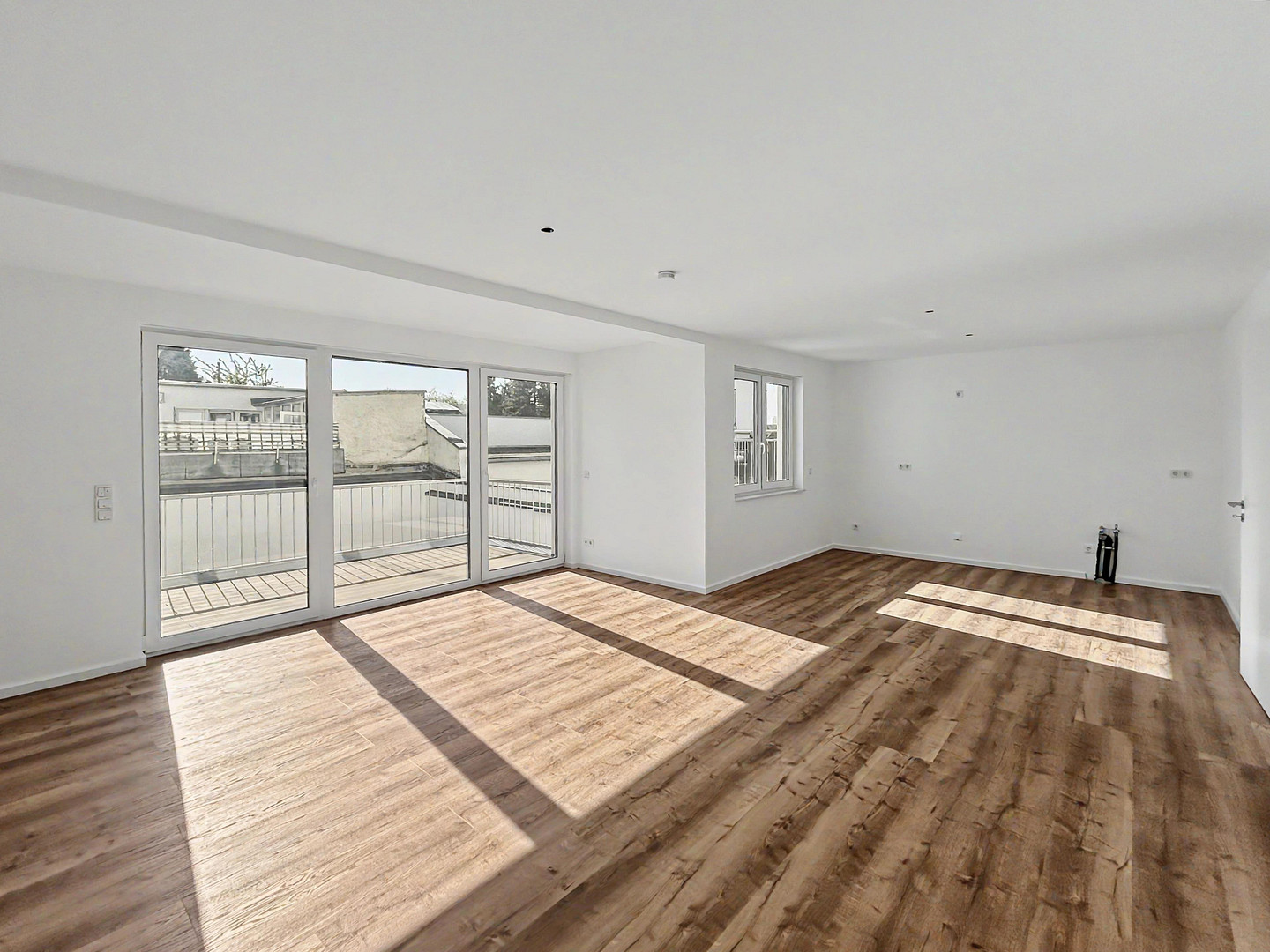Neubau-Erstbezug: Barrierefreie 3-Zimmer-Wohnung mit Sonnenbalkon und moderner Ausstattung – Köln(Lövenich) – Vorschaubild 8