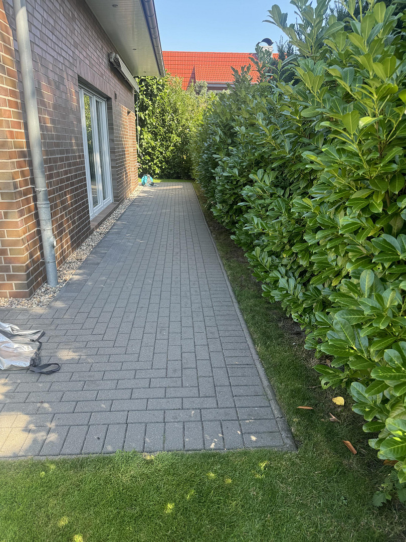 Hamburgs seltenste Wohnform: Zwei freistehende Einfamilienhäuser auf einem Grundstück – Hamburg(Bramfeld) – Vorschaubild 33