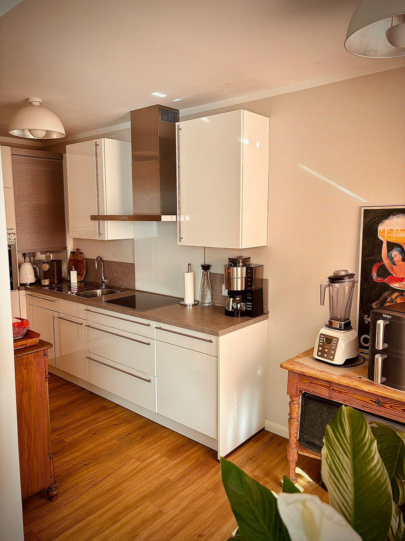 Urbane Wohnung mit Aussicht – Hamburg(Ottensen) – Vorschaubild 4