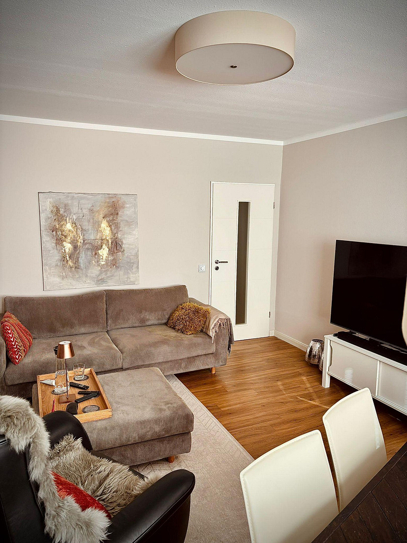 Urbane Wohnung mit Aussicht – Hamburg(Ottensen) – Vorschaubild 2