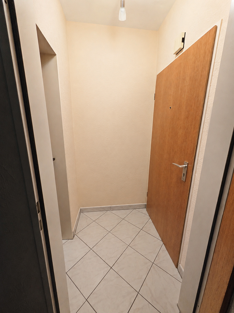Sonnige 3-Zimmer-Wohnung in Bochum-Hofstede mit Balkon & Garage – provisionsfrei! – Riemker Str. 24, 44809 Bochum(Hofstede) – Vorschaubild 2
