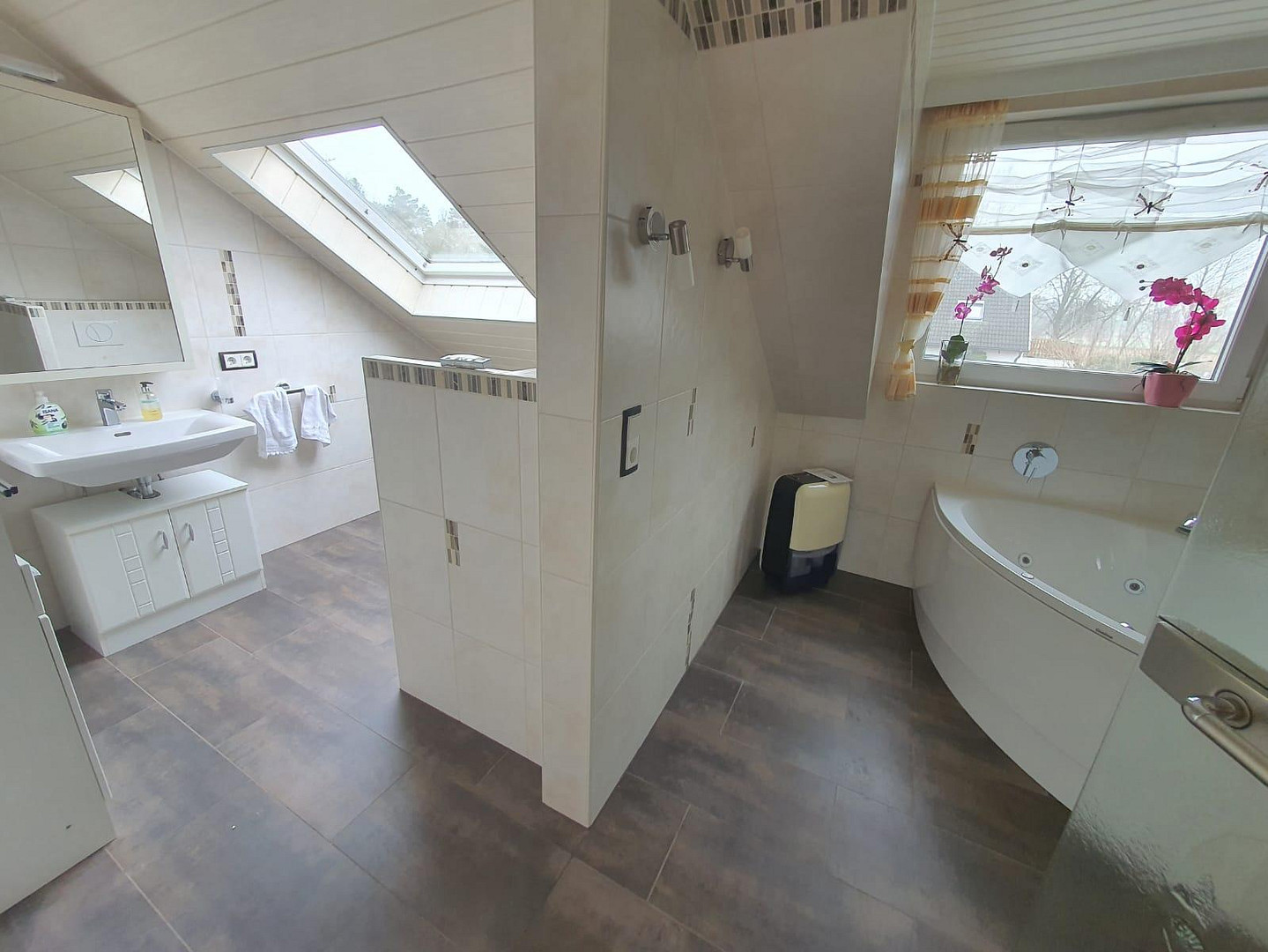 Modernisiertes Einifamilienhaus mit großem Garten & Wintergarten – Hagen im Bremischen – Vorschaubild 27