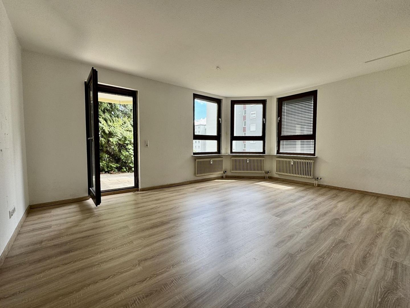 2-Zimmer Wohnung mit Terasse und TG-Stellplatz
