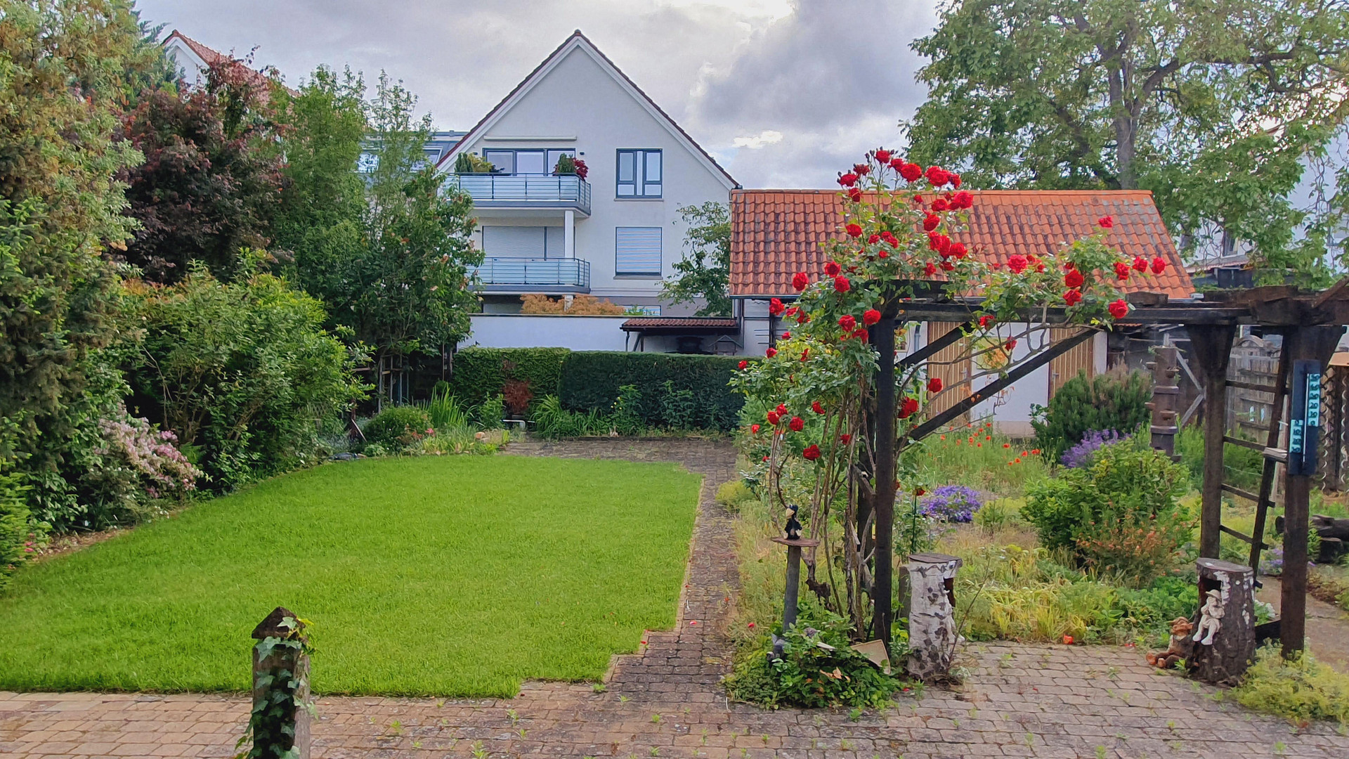 Grosszügiges helles familienfreundliches EFH mit Wohlfühlgarten in sehr guter Lage von privat zvk – Hassloch(Haßloch) – Vorschaubild 3