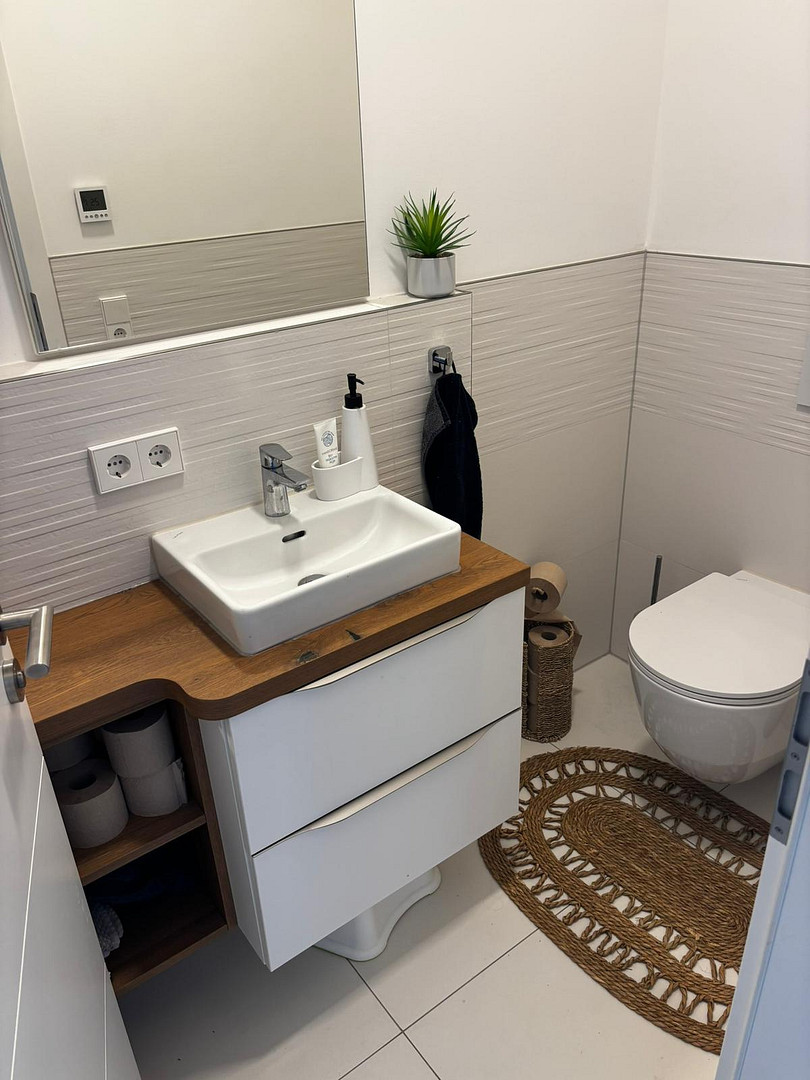 Moderne 3-Zimmer-Dachgeschosswohnung (A+) mit Loggia, Einbauküche, Stellplatz und großem Dachboden – Güldensteinstraße 50, 74081 Heilbronn(Sontheim) – Vorschaubild 12