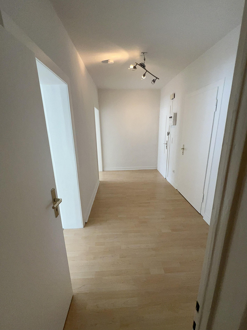 Attraktive 3-Zimmer-Wohnung mit Balkon in guter Lage von Wuppertal Barmen – Wuppertal(Heckinghausen) – Vorschaubild 8