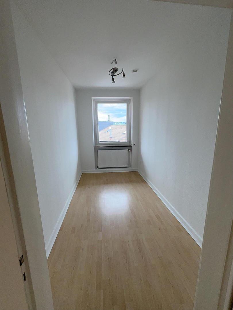 Attraktive 3-Zimmer-Wohnung mit Balkon in guter Lage von Wuppertal Barmen – Wuppertal(Heckinghausen) – Vorschaubild 6