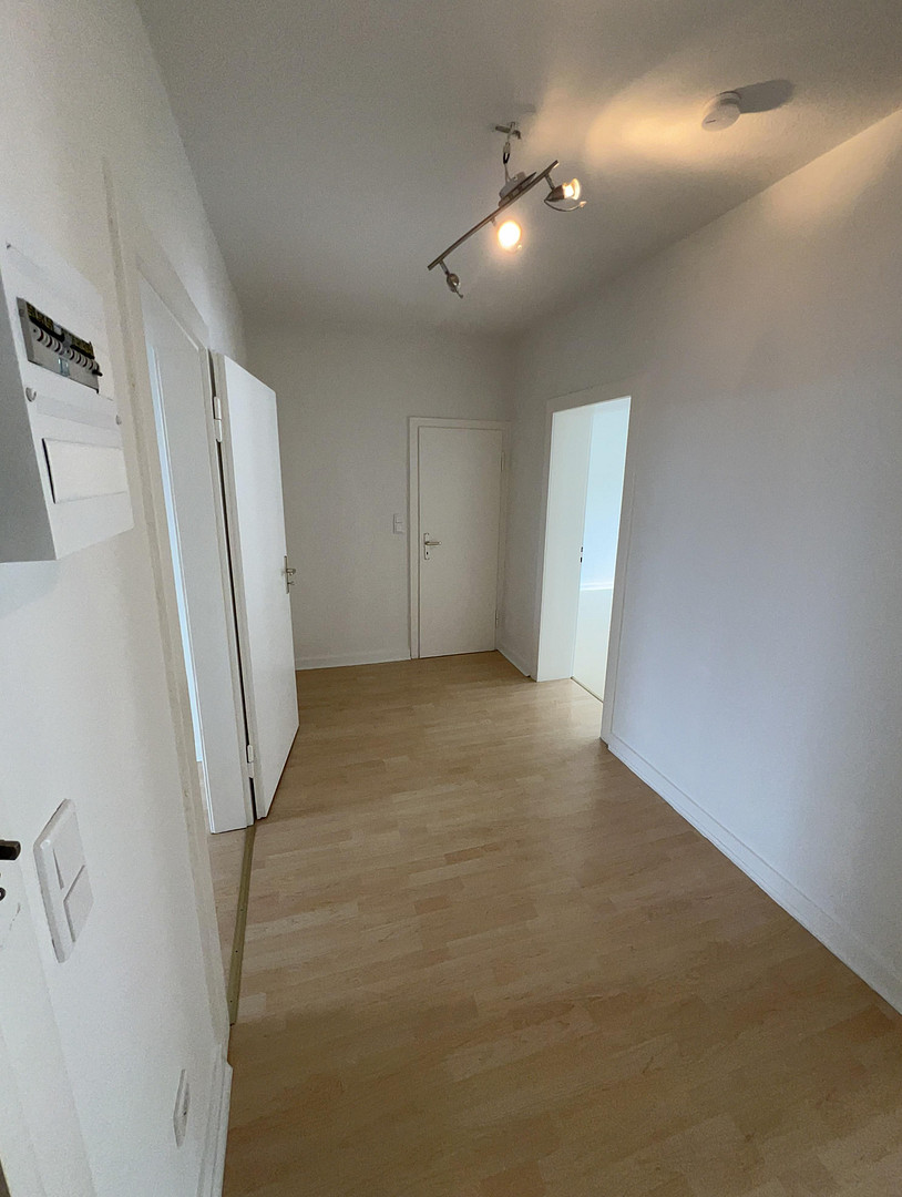 Attraktive 3-Zimmer-Wohnung mit Balkon in guter Lage von Wuppertal Barmen – Wuppertal(Heckinghausen) – Vorschaubild 9