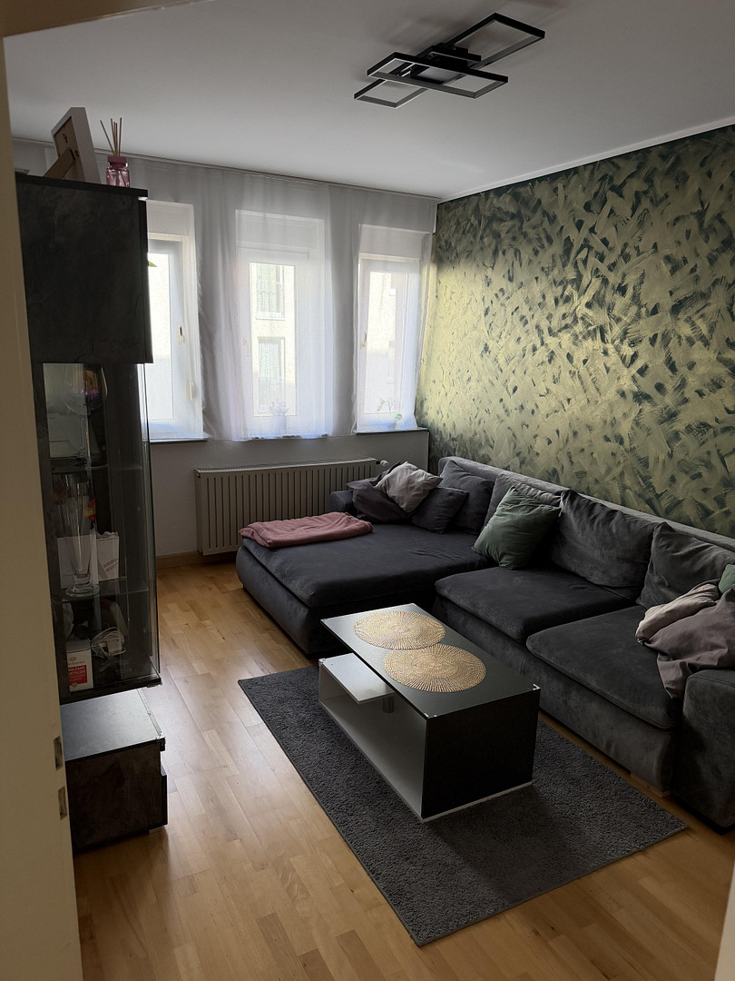 Schön geschnittene Dreizimmerwohnung mit Wohnküche – Köln(Buchheim) – Vorschaubild 2