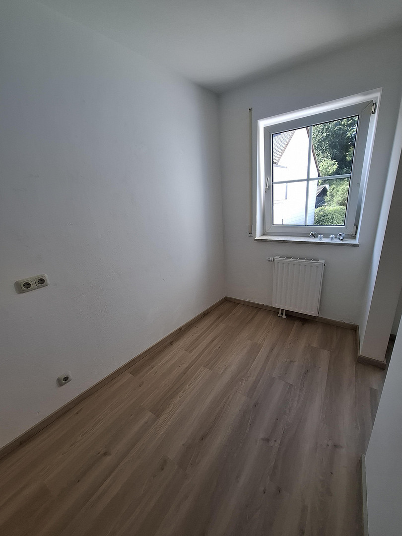 Erstbezug nach Sanierung 2 Zimmer Wohnung PAF 2 Minuten ins Zentrum – Pfaffenhofen(Pfaffenhofen an der Ilm) – Vorschaubild 2