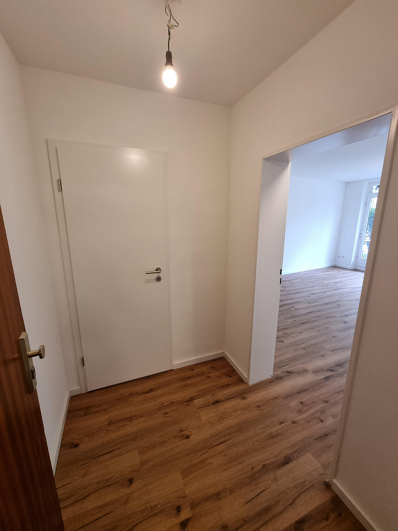 Frisch sanierte 1-Zimmer-Wohnung mit Terrasse – 22529 Hamburg(Lokstedt) – Vorschaubild 2
