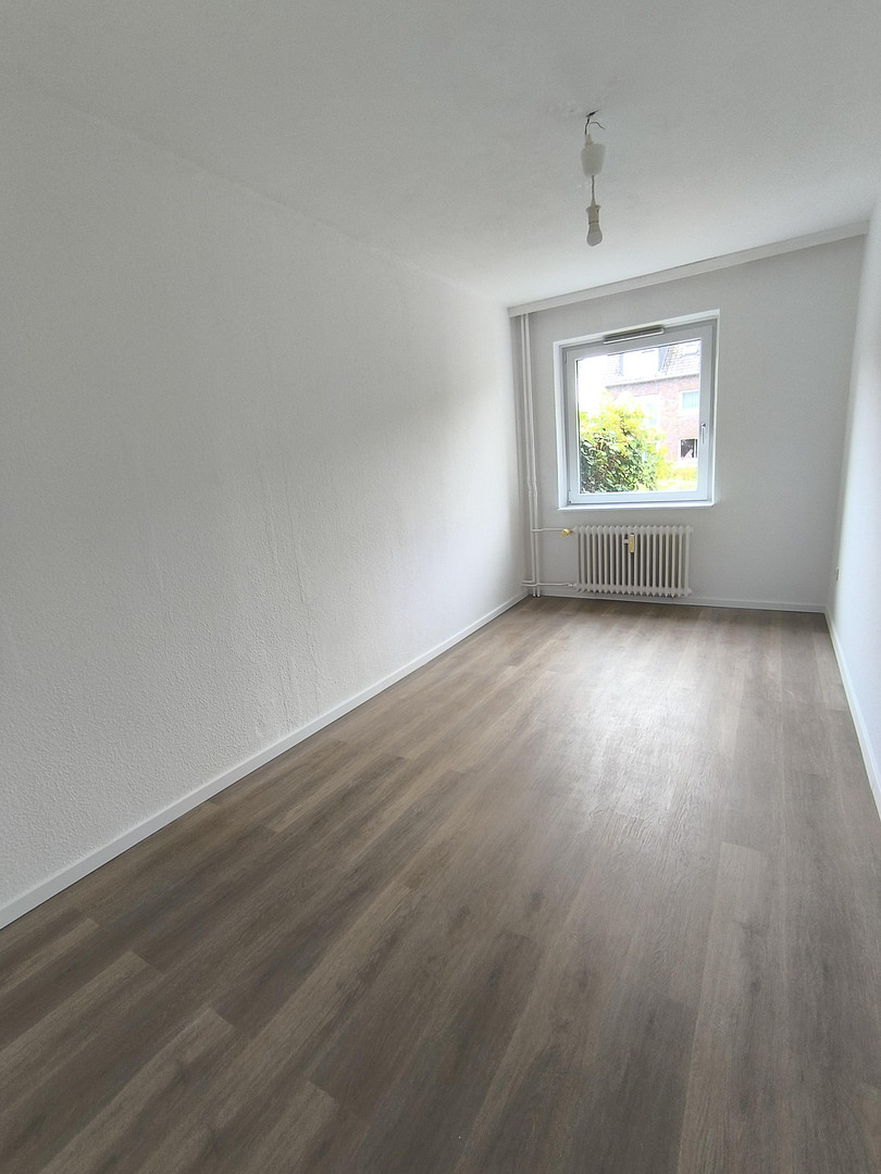 Frisch renovierte 3 Zi. sonnige Whg 650m vom Tibarg entfernt – 22459 Hamburg(Niendorf) – Vorschaubild 4